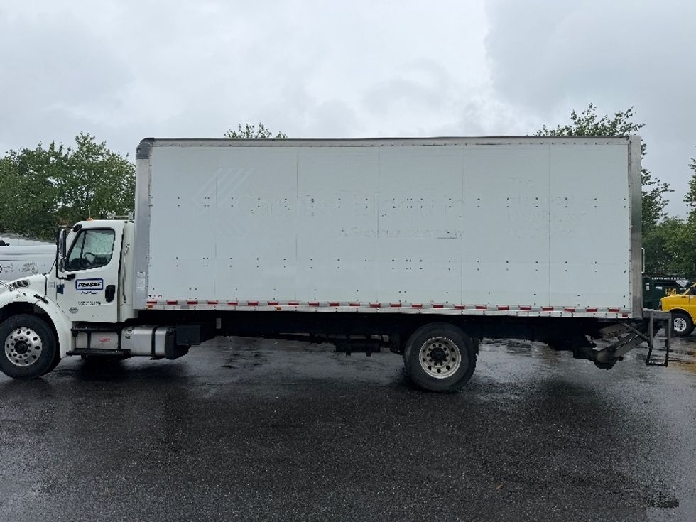 Medium Duty Box Truck-Light and Medium Duty Trucks-Freightliner-2019-M2-Capitol Heights-MD-298,409\n\t\tmiles-$ 28,750 - Image 14