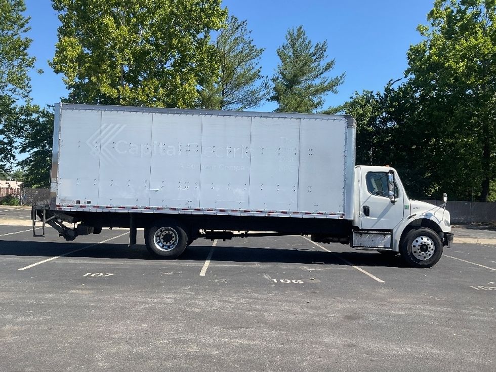 Medium Duty Box Truck-Light and Medium Duty Trucks-Freightliner-2019-M2-Capitol Heights-MD-308,696\n\t\tmiles-$ 27,000 - Image 15