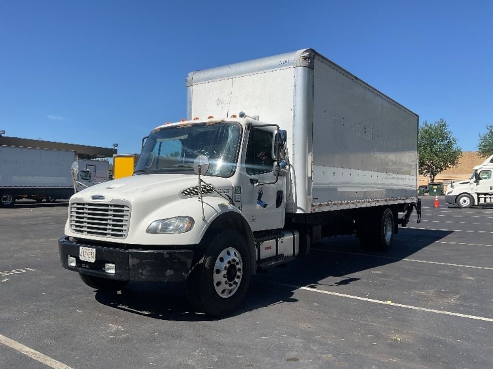 Medium Duty Box Truck-Light and Medium Duty Trucks-Freightliner-2019-M2-Capitol Heights-MD-308,696\n\t\tmiles-$ 27,000 - Image 3