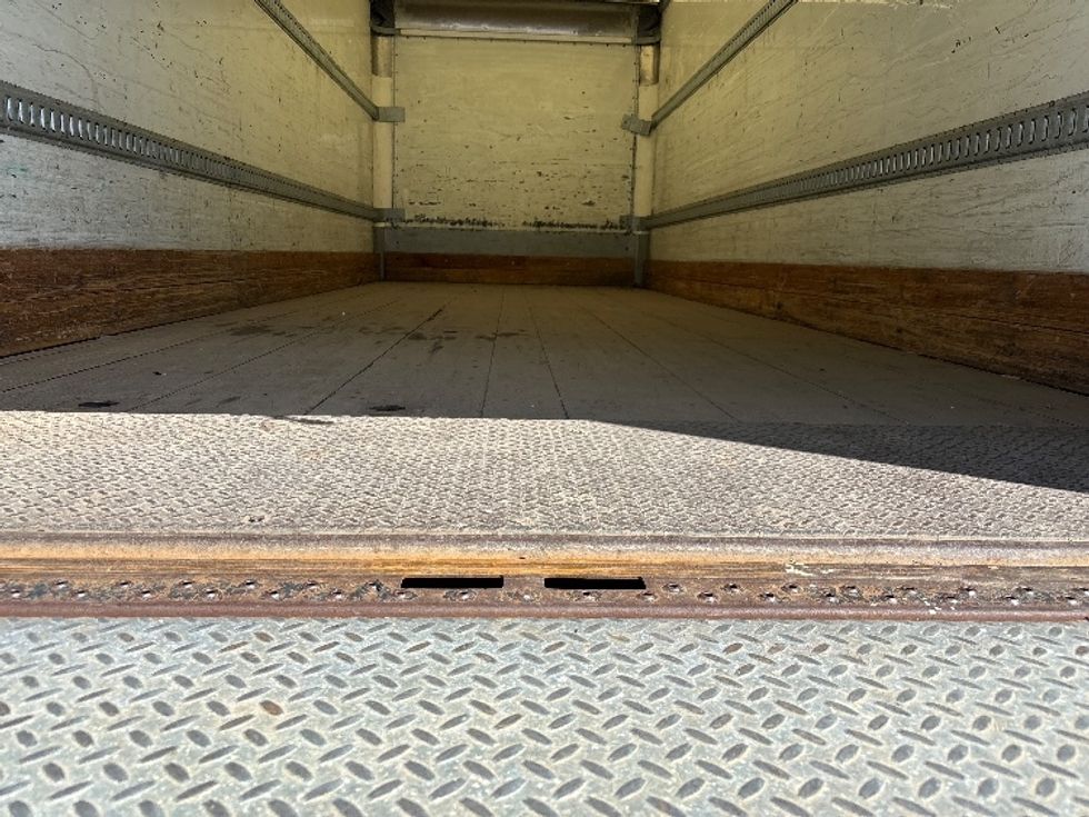 Medium Duty Box Truck-Light and Medium Duty Trucks-Freightliner-2019-M2-Capitol Heights-MD-322,711\n\t\tmiles-$ 21,750 - Image 10