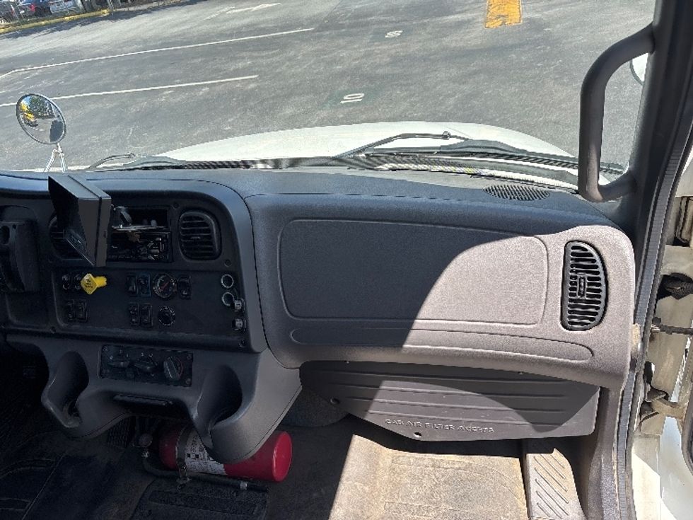 Medium Duty Box Truck-Light and Medium Duty Trucks-Freightliner-2019-M2-Capitol Heights-MD-322,711\n\t\tmiles-$ 21,750 - Image 19