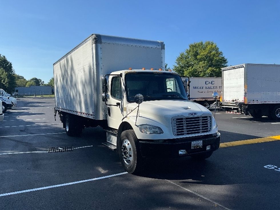 Medium Duty Box Truck-Light and Medium Duty Trucks-Freightliner-2019-M2-Capitol Heights-MD-73,864\n\t\tmiles-$ 64,000 - Image 1