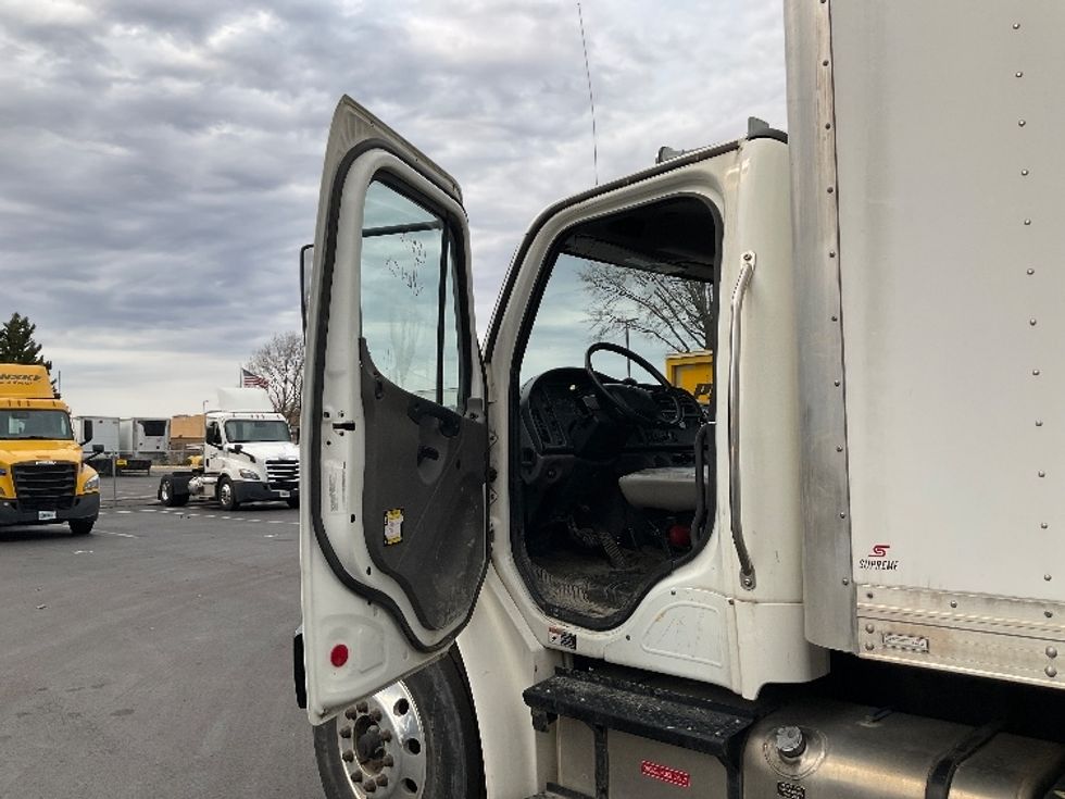 Medium Duty Box Truck-Light and Medium Duty Trucks-Freightliner-2019-M2-Capitol Heights-MD-84,382\n\t\tmiles-$ 49,750 - Image 16