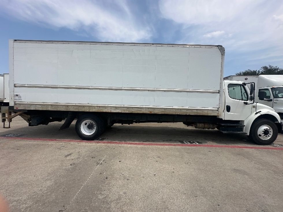 Medium Duty Box Truck-Light and Medium Duty Trucks-Freightliner-2019-M2-Carrollton-TX-162,540\n\t\tmiles-$ 54,250 - Image 15