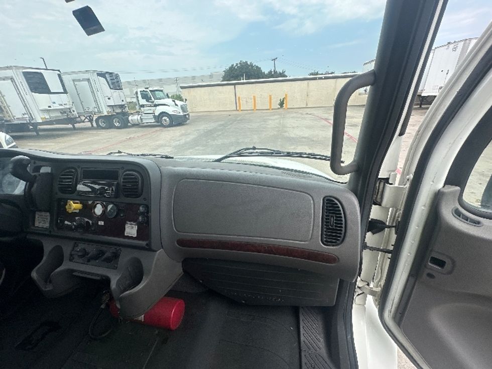 Medium Duty Box Truck-Light and Medium Duty Trucks-Freightliner-2019-M2-Carrollton-TX-162,540\n\t\tmiles-$ 54,250 - Image 21