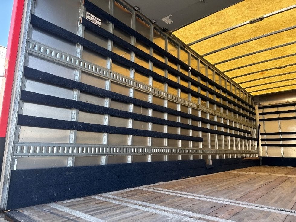 Medium Duty Box Truck-Light and Medium Duty Trucks-Freightliner-2019-M2-Carrollton-TX-99,682\n\t\tmiles-$ 60,250 - Image 11