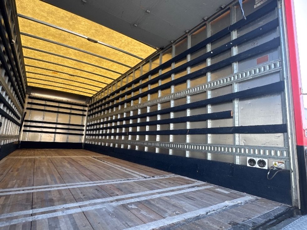 Medium Duty Box Truck-Light and Medium Duty Trucks-Freightliner-2019-M2-Carrollton-TX-99,682\n\t\tmiles-$ 60,250 - Image 12