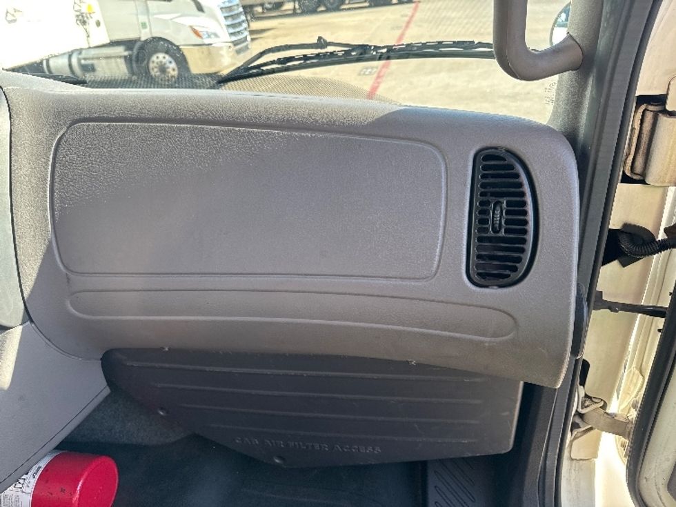 Medium Duty Box Truck-Light and Medium Duty Trucks-Freightliner-2019-M2-Carrollton-TX-99,682\n\t\tmiles-$ 60,250 - Image 21