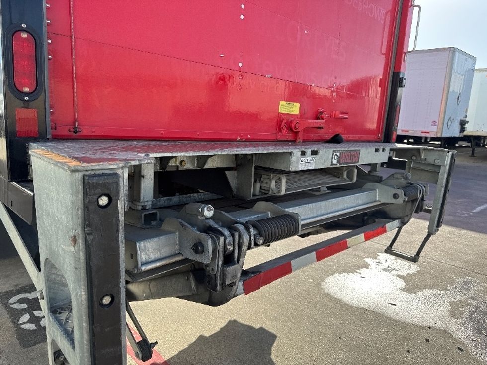 Medium Duty Box Truck-Light and Medium Duty Trucks-Freightliner-2019-M2-Carrollton-TX-99,682\n\t\tmiles-$ 60,250 - Image 29