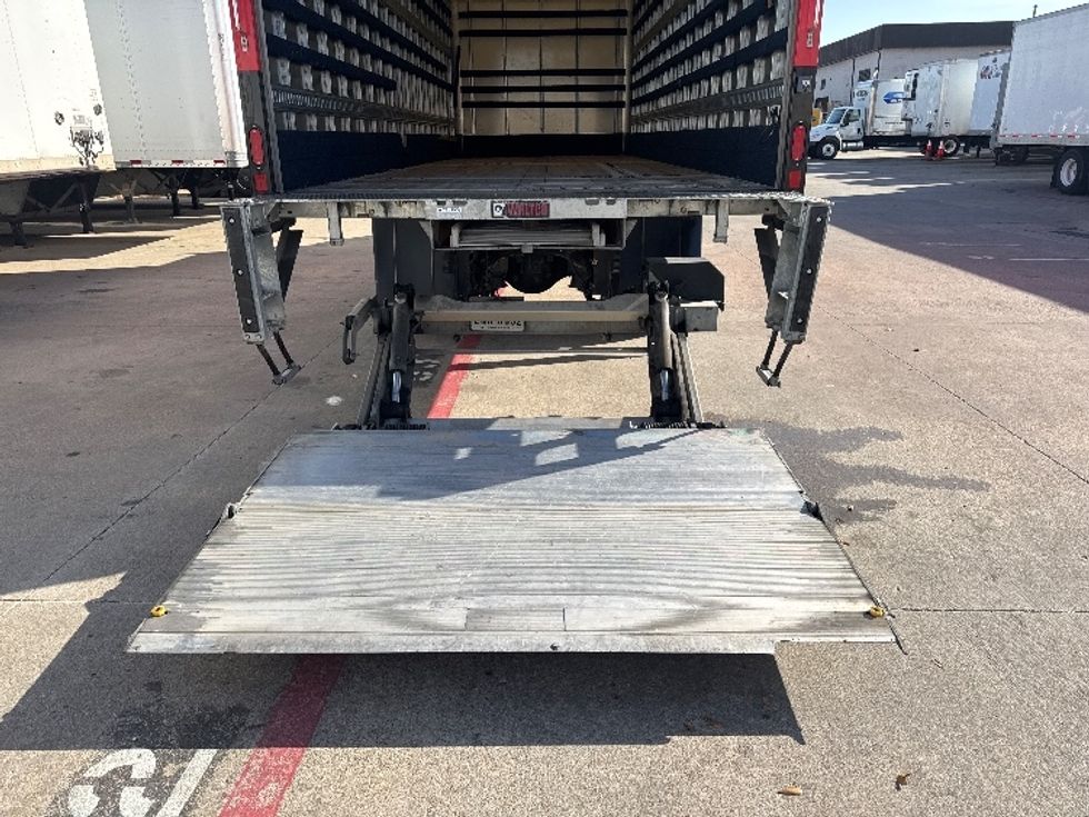 Medium Duty Box Truck-Light and Medium Duty Trucks-Freightliner-2019-M2-Carrollton-TX-99,682\n\t\tmiles-$ 60,250 - Image 9