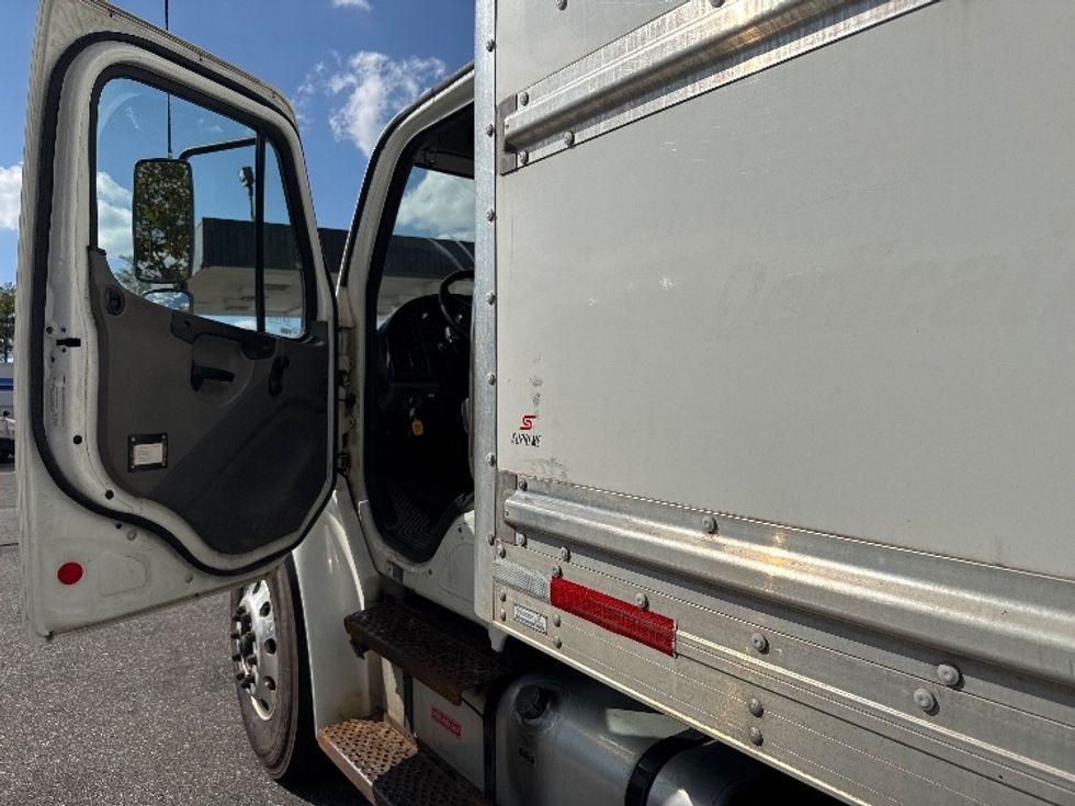 2019 Freightliner M2 106 Medium Duty photo 13