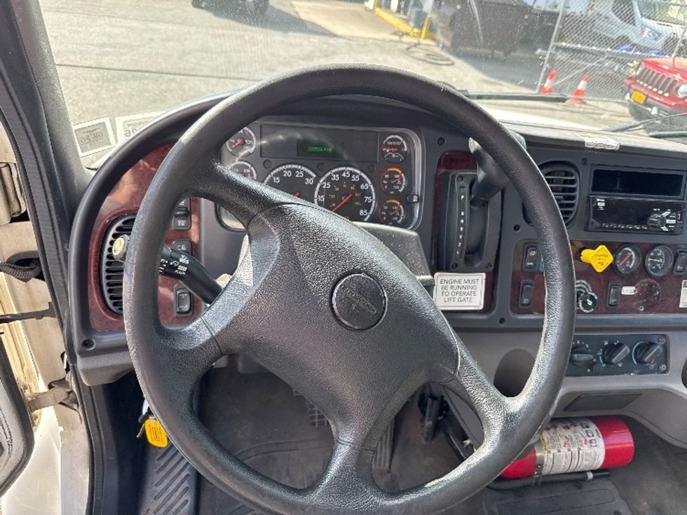 2019 Freightliner M2 106 Medium Duty photo 15