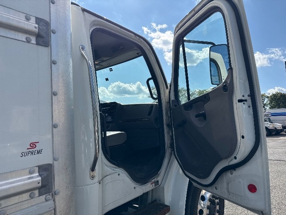 2019 Freightliner M2 106 Medium Duty photo 17