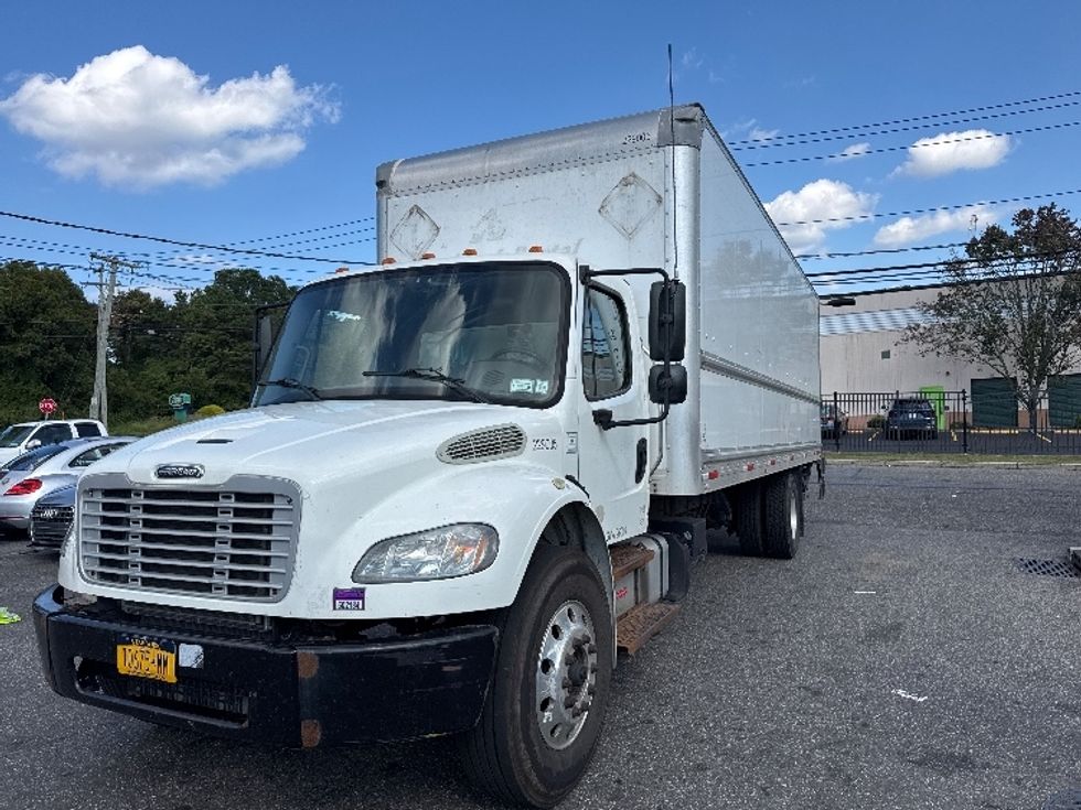 2019 Freightliner M2 106 Medium Duty photo 3