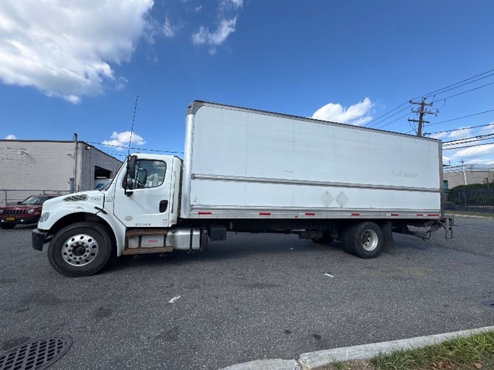 2019 Freightliner M2 106 Medium Duty photo 4
