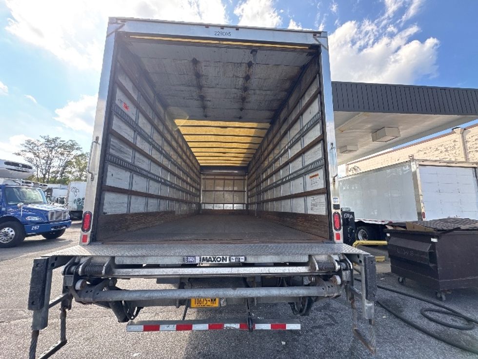 2019 Freightliner M2 106 Medium Duty photo 8