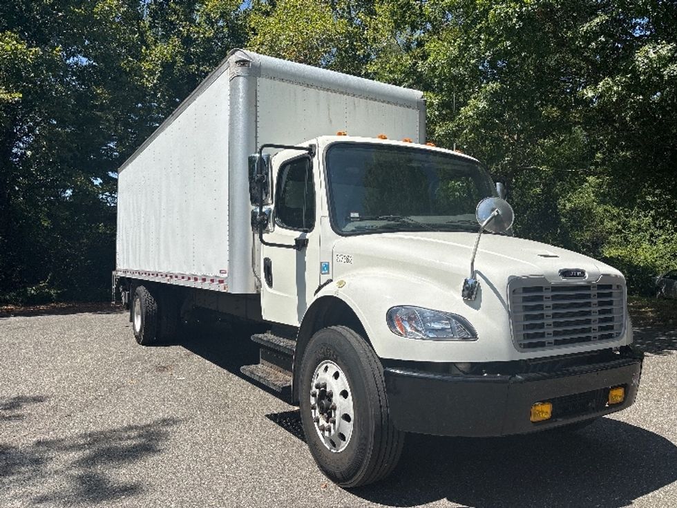 Medium Duty Box Truck-Light and Medium Duty Trucks-Freightliner-2019-M2-Central Islip-NY-241,402\n\t\tmiles-$ 29,250 - Image 1