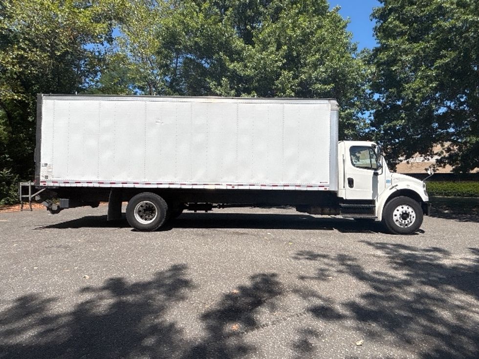 Medium Duty Box Truck-Light and Medium Duty Trucks-Freightliner-2019-M2-Central Islip-NY-241,402\n\t\tmiles-$ 29,250 - Image 15