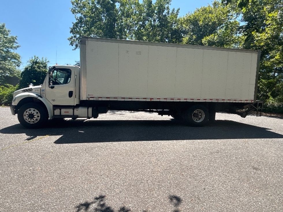 Medium Duty Box Truck-Light and Medium Duty Trucks-Freightliner-2019-M2-Central Islip-NY-241,402\n\t\tmiles-$ 29,250 - Image 4