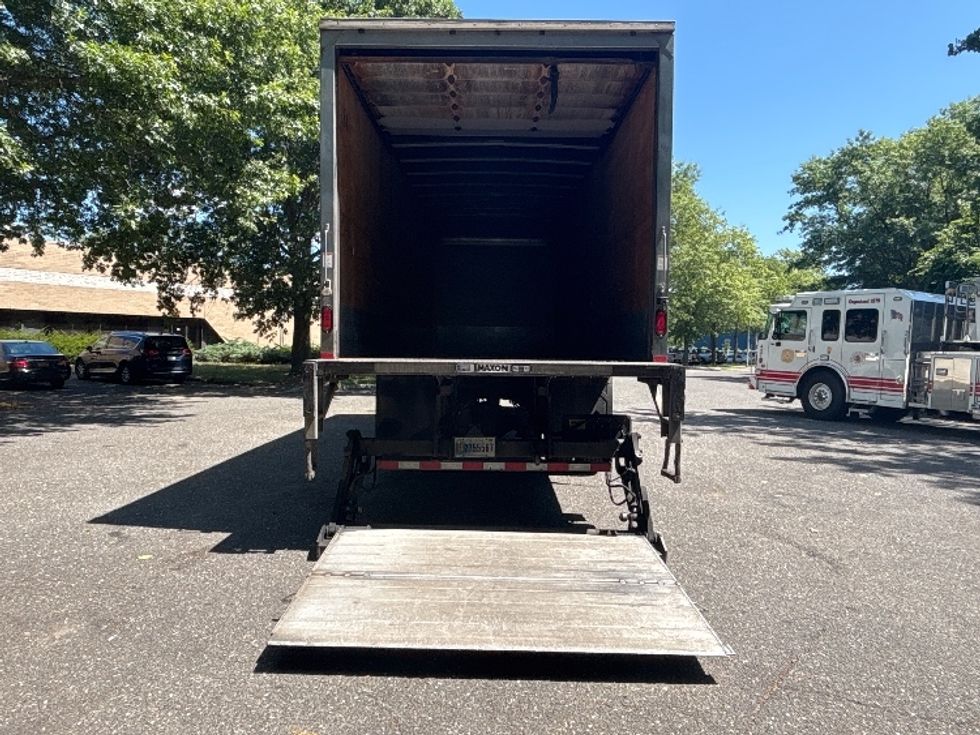 Medium Duty Box Truck-Light and Medium Duty Trucks-Freightliner-2019-M2-Central Islip-NY-241,402\n\t\tmiles-$ 29,250 - Image 9