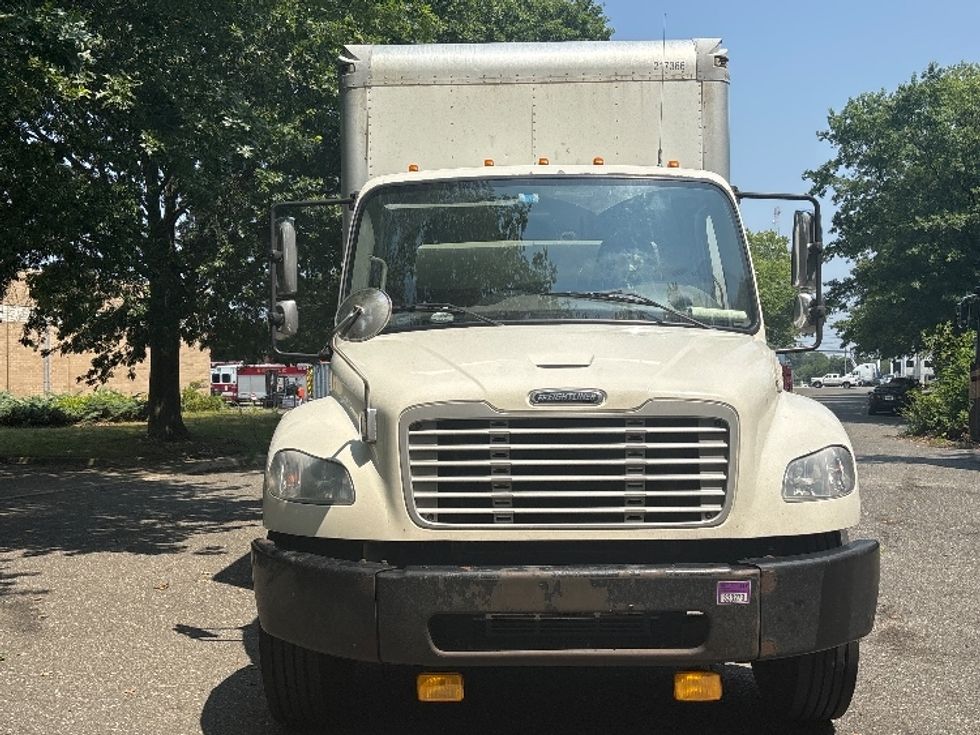 Medium Duty Box Truck-Light and Medium Duty Trucks-Freightliner-2019-M2-Central Islip-NY-286,850\n\t\tmiles-$ 21,250 - Image 2