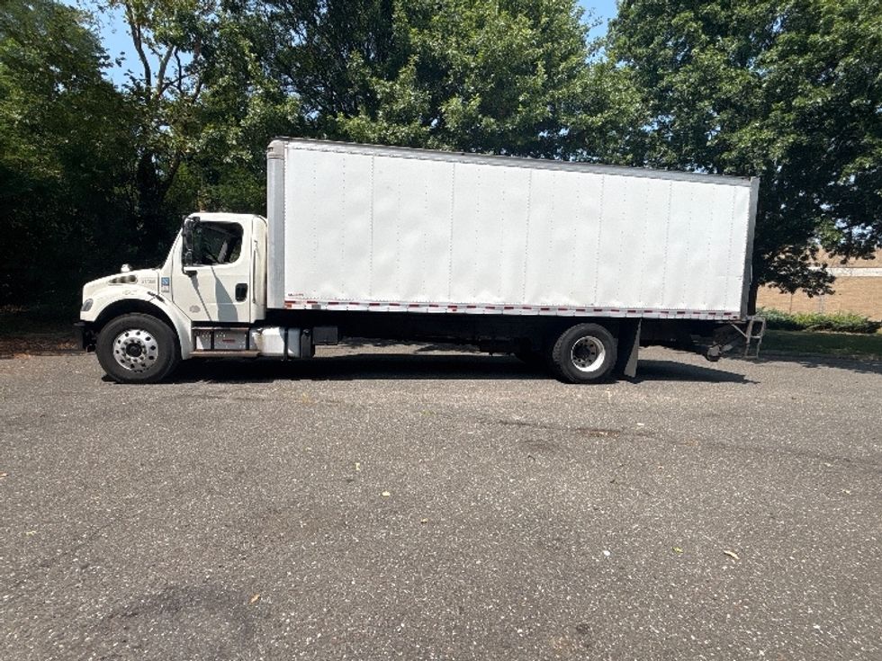 Medium Duty Box Truck-Light and Medium Duty Trucks-Freightliner-2019-M2-Central Islip-NY-286,850\n\t\tmiles-$ 21,250 - Image 4
