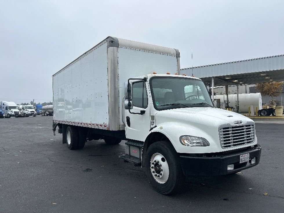 Medium Duty Box Truck-Light and Medium Duty Trucks-Freightliner-2019-M2-Ceres-CA-136,877\n\t\tmiles-$ 53,750 - Image 1