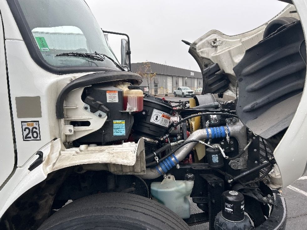 Medium Duty Box Truck-Light and Medium Duty Trucks-Freightliner-2019-M2-Ceres-CA-136,877\n\t\tmiles-$ 53,750 - Image 23