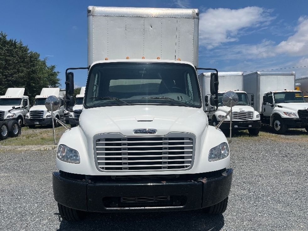 2019 Freightliner M2 106 Medium Duty photo 2