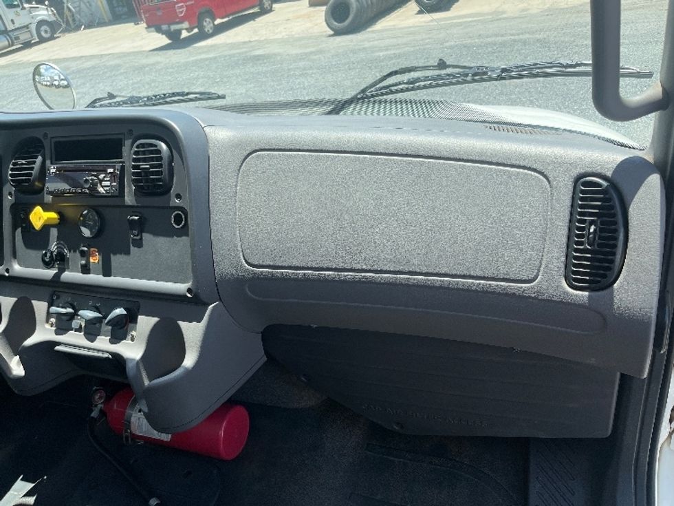 2019 Freightliner M2 106 Medium Duty photo 18
