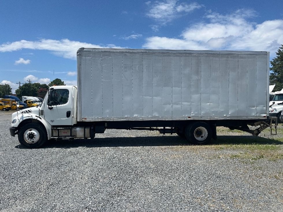 2019 Freightliner M2 106 Medium Duty photo 4