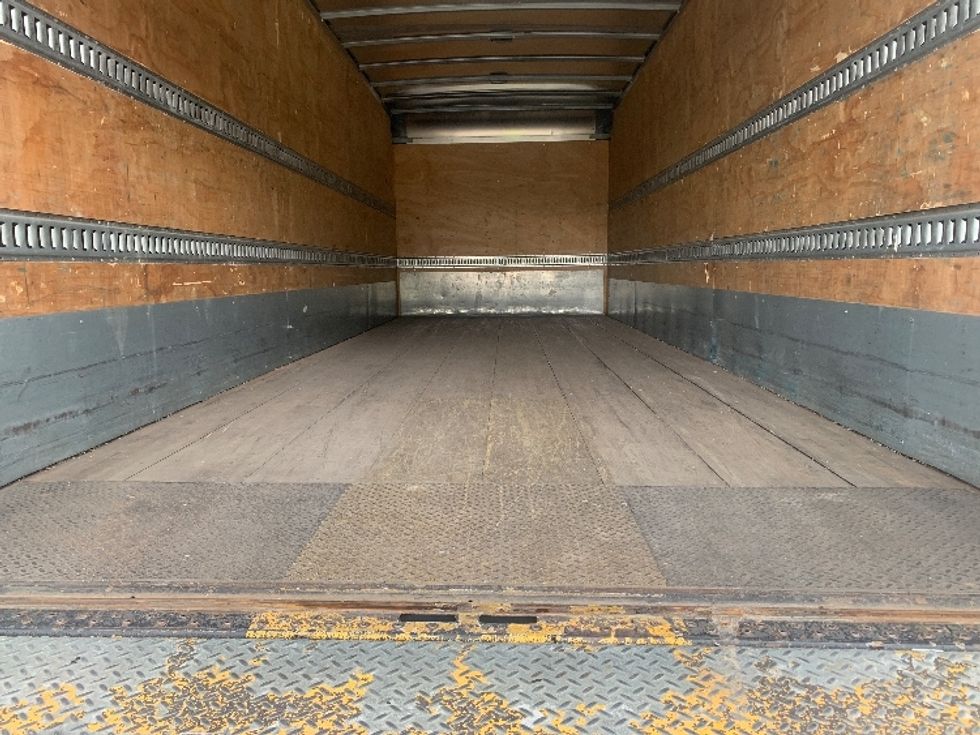 Medium Duty Box Truck-Light and Medium Duty Trucks-Freightliner-2019-M2-Charlotte-NC-328,368\n\t\tmiles-$ 22,000 - Image 10