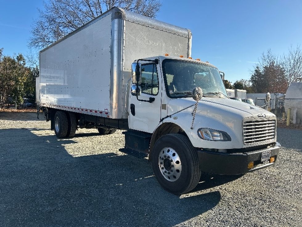 Medium Duty Box Truck-Light and Medium Duty Trucks-Freightliner-2019-M2-Charlottesville-VA-195,392\n\t\tmiles-$ 51,000 - Image 1