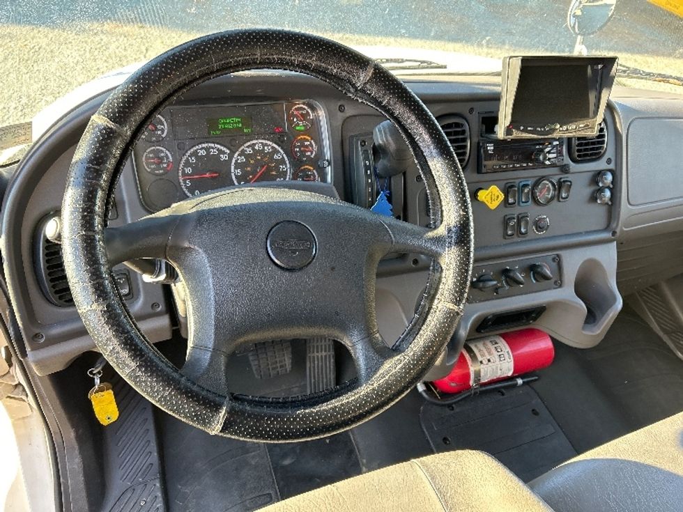 Medium Duty Box Truck-Light and Medium Duty Trucks-Freightliner-2019-M2-Charlottesville-VA-195,392\n\t\tmiles-$ 51,000 - Image 18