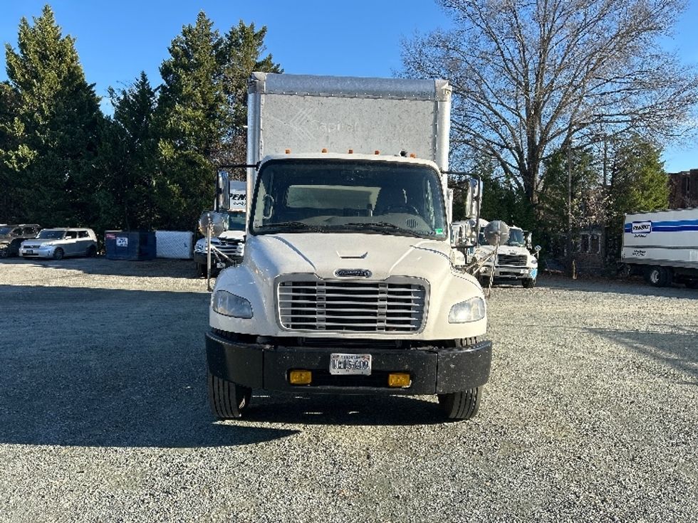 Medium Duty Box Truck-Light and Medium Duty Trucks-Freightliner-2019-M2-Charlottesville-VA-195,392\n\t\tmiles-$ 51,000 - Image 2