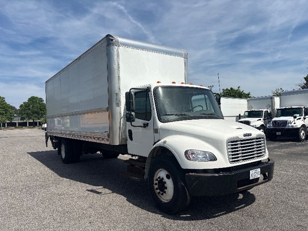 Medium Duty Box Truck-Light and Medium Duty Trucks-Freightliner-2019-M2-Chesapeake-VA-229,265\n\t\tmiles-$ 45,500 - Image 1