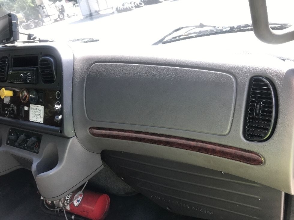 Medium Duty Box Truck-Light and Medium Duty Trucks-Freightliner-2019-M2-Chesapeake-VA-232,620\n\t\tmiles-$ 45,000 - Image 21