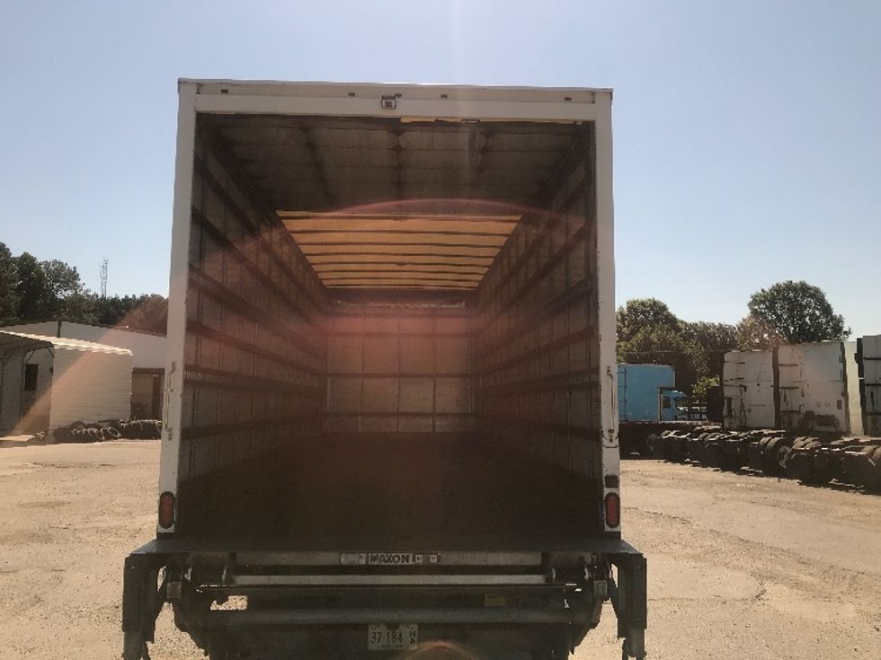 Medium Duty Box Truck-Light and Medium Duty Trucks-Freightliner-2019-M2-Chesapeake-VA-232,620\n\t\tmiles-$ 45,000 - Image 8