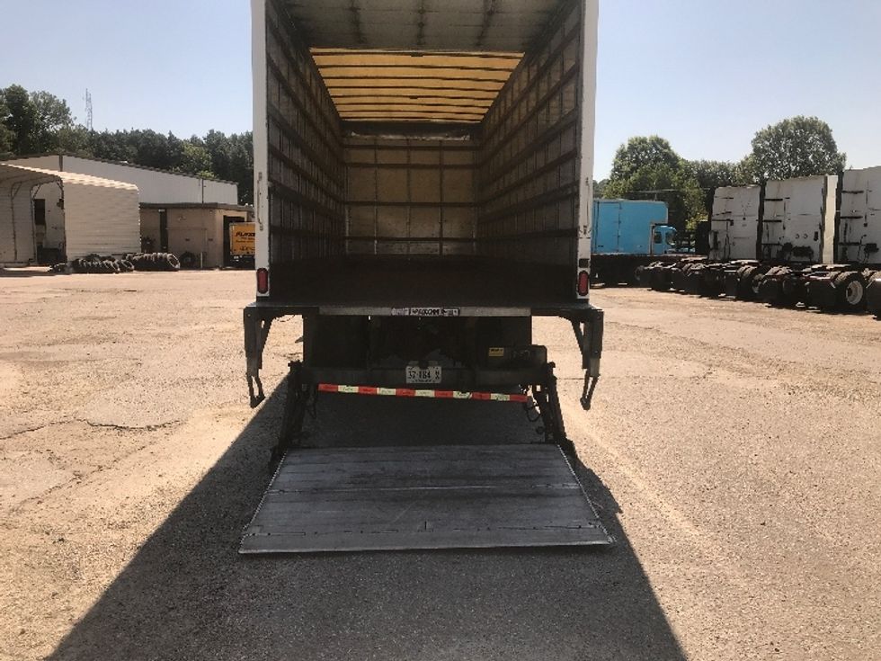 Medium Duty Box Truck-Light and Medium Duty Trucks-Freightliner-2019-M2-Chesapeake-VA-232,620\n\t\tmiles-$ 45,000 - Image 9