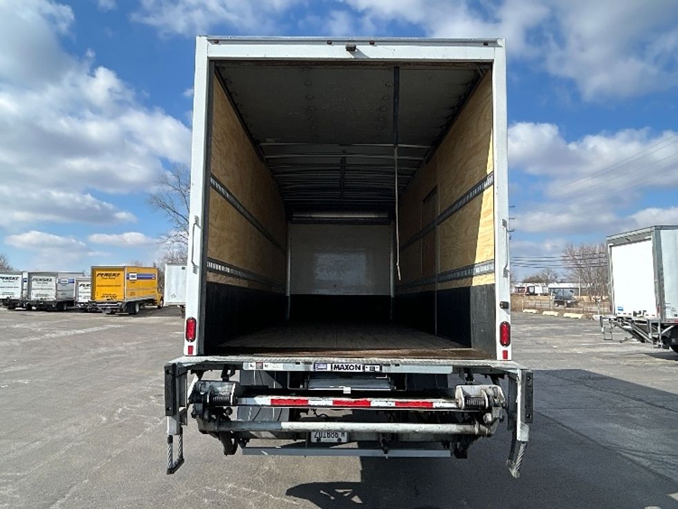 Medium Duty Box Truck-Light and Medium Duty Trucks-Freightliner-2019-M2-Chicago (Melrose Park)-IL-186,680\n\t\tmiles-$ 48,250 - Image 8