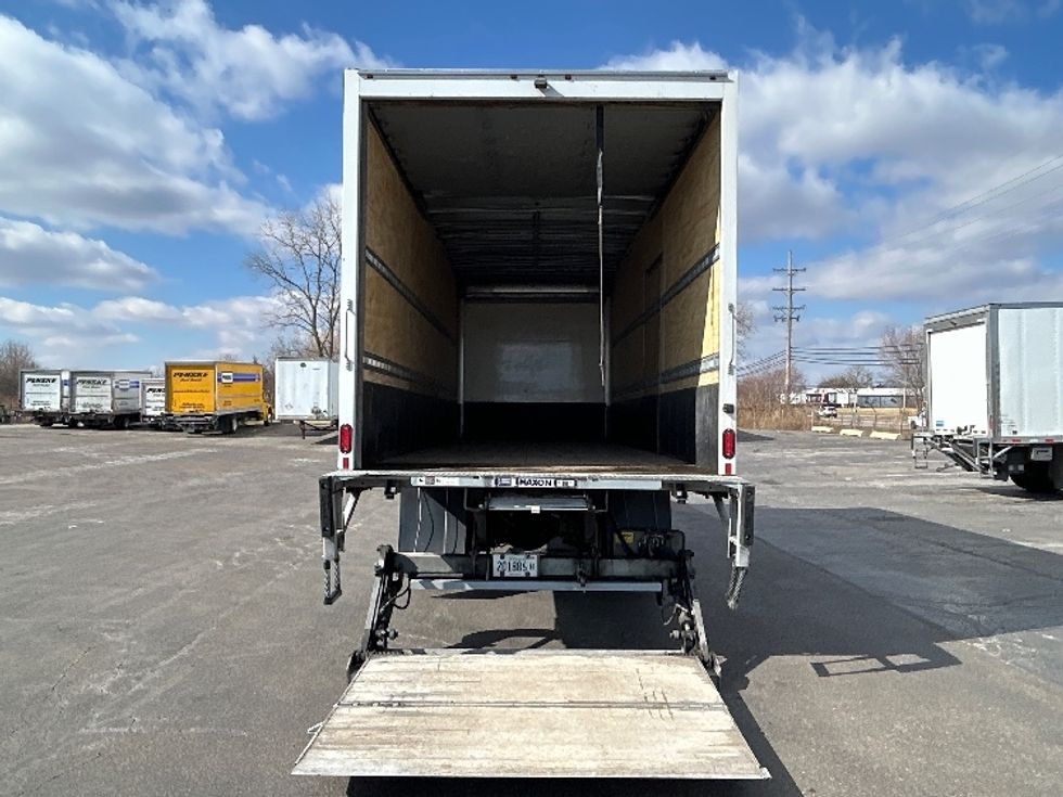 Medium Duty Box Truck-Light and Medium Duty Trucks-Freightliner-2019-M2-Chicago (Melrose Park)-IL-186,680\n\t\tmiles-$ 48,250 - Image 9