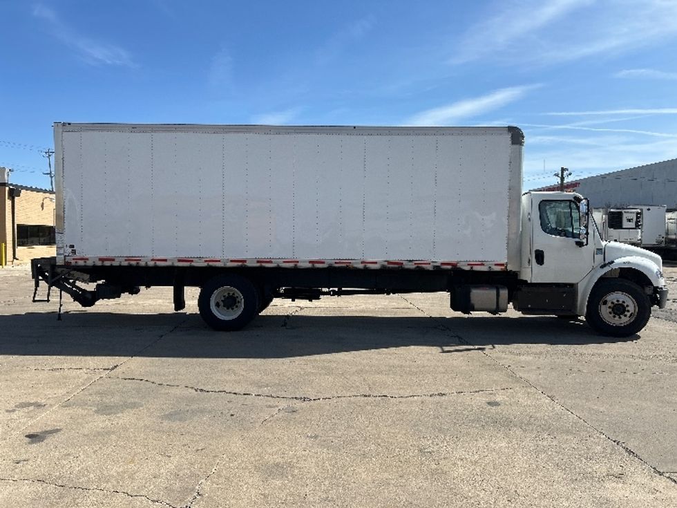Medium Duty Box Truck-Light and Medium Duty Trucks-Freightliner-2019-M2-Chicago (Melrose Park)-IL-233,039\n\t\tmiles-$ 34,500 - Image 15
