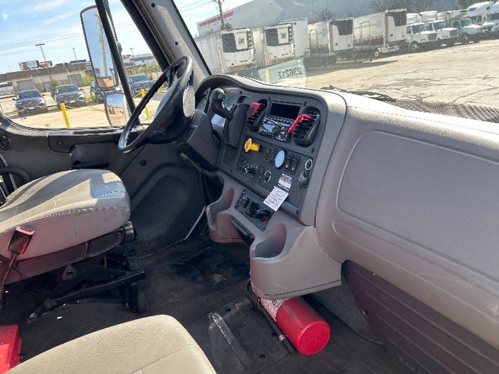 Medium Duty Box Truck-Light and Medium Duty Trucks-Freightliner-2019-M2-Chicago (Melrose Park)-IL-233,039\n\t\tmiles-$ 34,500 - Image 22