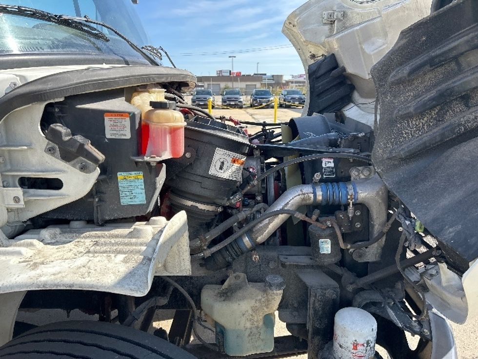 Medium Duty Box Truck-Light and Medium Duty Trucks-Freightliner-2019-M2-Chicago (Melrose Park)-IL-233,039\n\t\tmiles-$ 34,500 - Image 23