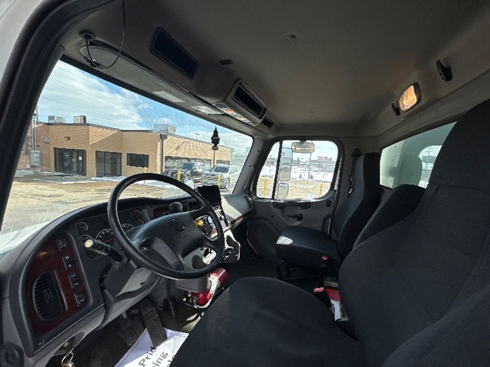 Medium Duty Box Truck-Light and Medium Duty Trucks-Freightliner-2019-M2-Chicago (Melrose Park)-IL-77,945\n\t\tmiles-$ 50,750 - Image 17