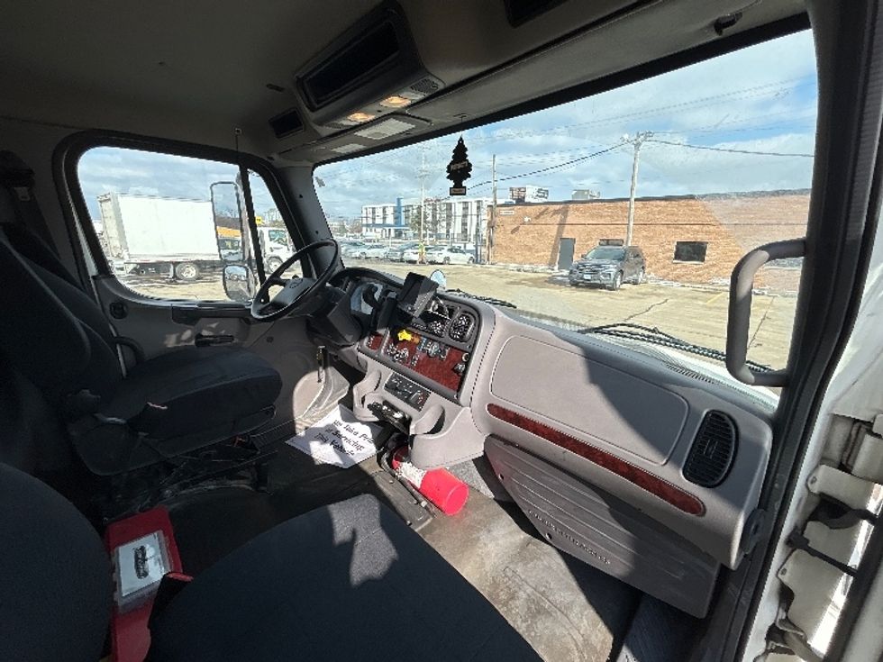 Medium Duty Box Truck-Light and Medium Duty Trucks-Freightliner-2019-M2-Chicago (Melrose Park)-IL-77,945\n\t\tmiles-$ 50,750 - Image 22
