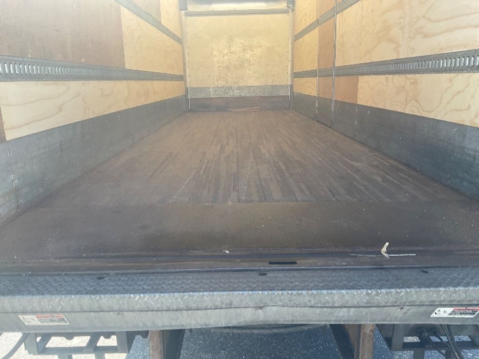 Medium Duty Box Truck-Light and Medium Duty Trucks-Freightliner-2019-M2-Chicopee-MA-210,300\n\t\tmiles-$ 56,750 - Image 10