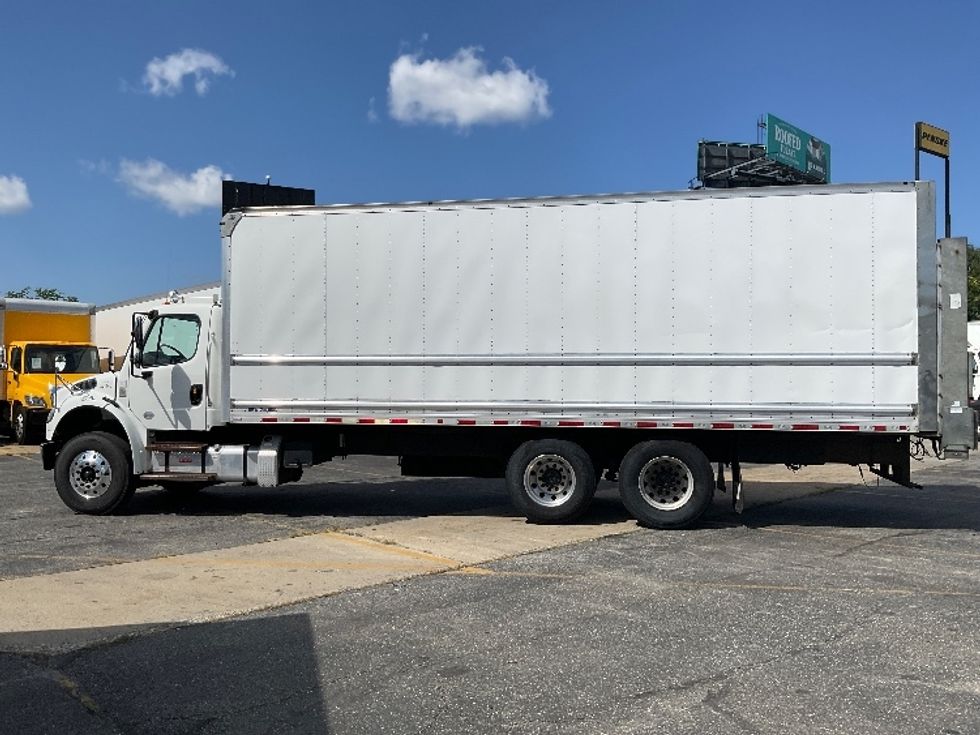 Medium Duty Box Truck-Light and Medium Duty Trucks-Freightliner-2019-M2-Chicopee-MA-227,823\n\t\tmiles-$ 54,500 - Image 4