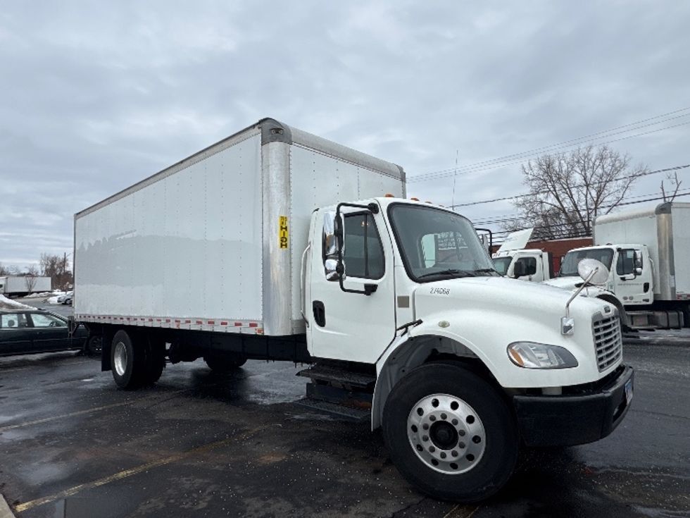Medium Duty Box Truck-Light and Medium Duty Trucks-Freightliner-2019-M2-Chicopee-MA-258,738\n\t\tmiles-$ 33,750 - Image 1