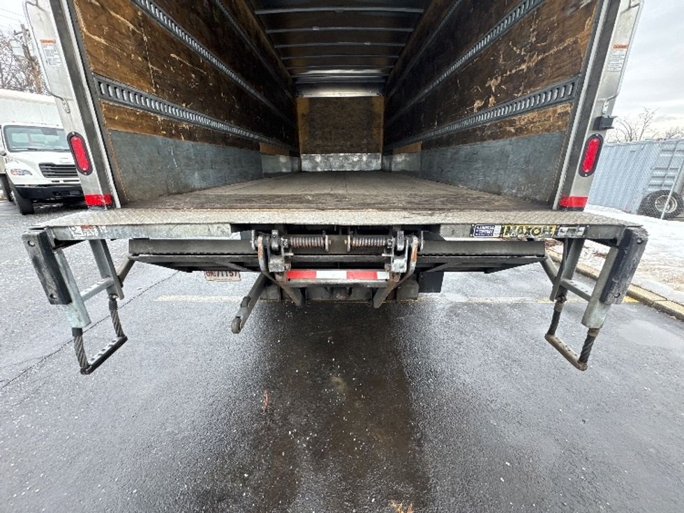 Medium Duty Box Truck-Light and Medium Duty Trucks-Freightliner-2019-M2-Chicopee-MA-258,738\n\t\tmiles-$ 33,750 - Image 10